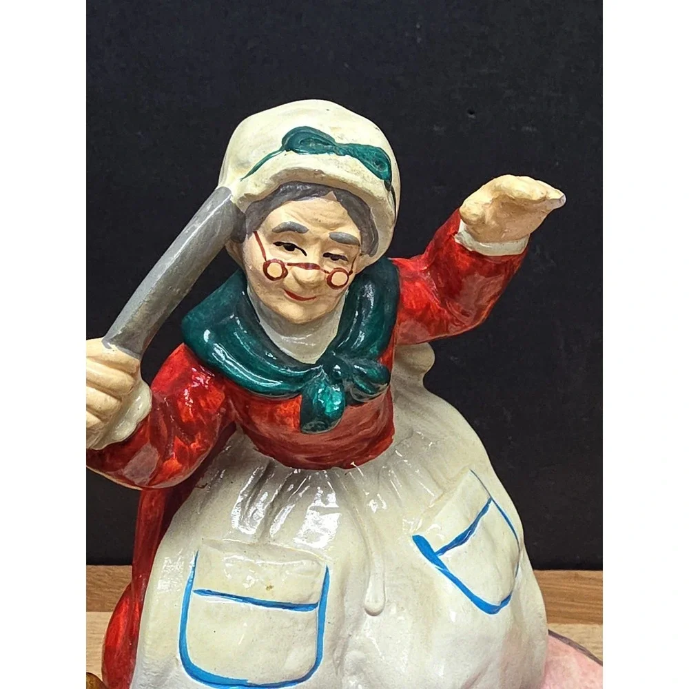 Vintage Aldon 1980 Porcelain lady with three blind mice Music Box Tested Works !